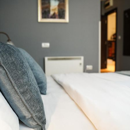 Garni Hotel DUM Belgrad Exterior foto